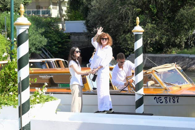 Susan Sarandon leaving the pier at the Hotel Excelsior during the 2026 Venice Biennale, 83rd Venice International Film Festival, Venice, September 5, 2026 Foto:xA.xM.xTinghinox xFuturexImagex sarandon_6904