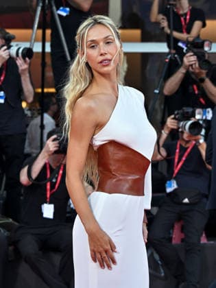 IPA88156484 - Venice, 83rd Venice International Film Festival 2026 - Night 4 - Red Carpet for the film It Will Happen Tonight - Pictured: Alexis Ren  Copyright: xManuelexMangiarottix xPoolxPhotoxEventsx08x 88156484