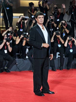 IPA88160203 - Venice, 83rd Venice International Film Festival 2026 - Night 4 - Red Carpet for Oasis: Don t Look Back in Anger Pictured: Riccardo Scamarcio  Copyright: xManuelexMangiarottix xPoolxPhotoxEventsx08x 88160203