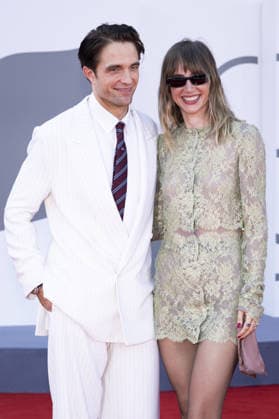 Primetime Screening - The 83rd Venice International Film Festival VENICE, ITALY - SEPTEMBER 05: Suki Waterhouse and Robert Pattinson attend the Primetime Screening during the 83rd Venice International Film Festival at Sala Grande on September 05, 2026 in Venice, Italy. Primo Barol Anadolu Venice Italy. Editorial use only. Please get in touch for any other usage.  Copyright: x2026xAnadoluxPrimoxBarolx