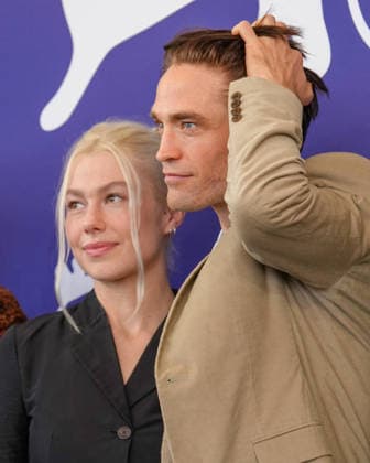 Phoebe Bridgers and Robert Pattinson attending the Primetime photocall during the 83rd Venice International Film Festival on September 5, 2026, in Venice, Italy. Lucia Sabatelli, Venice, Italy  Copyright: xLuciaxSabatellix xBestimagexLuciaxSabatellix xBestimagex