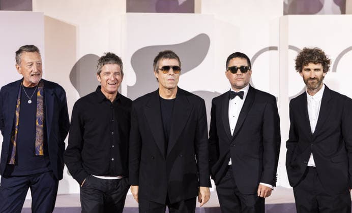 Oasis: Don t Look Back in Anger Screening - The 83rd Venice International Film Festival VENICE, ITALY - SEPTEMBER 05: (L-R)Steven Knight, Noel Gallagher, LiamGallagher, Dylan Southern and Will Lovelace attend the Oasis: Don t Look Back in Anger Screening during the 83rd Venice International Film Festival at Sala Grande on September 05, 2026 in Venice, Italy. Primo Barol Anadolu Venice Italy. Editorial use only. Please get in touch for any other usage.  Copyright: x2026xAnadoluxPrimoxBarolx