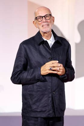Gabriele Salvatores at the premiere of the documentary *Oasis: Don t Look Back in Anger* at the 2023 Venice Biennale—the 83rd Venice International Film Festival—at the Palazzo del Cinema in Venice, September 5, 2026 Foto:xD.xBedrosianx xFuturexImagex anger_6933