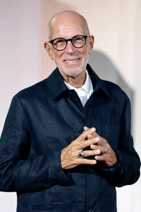 Gabriele Salvatores at the premiere of the documentary *Oasis: Don t Look Back in Anger* at the 2023 Venice Biennale—the 83rd Venice International Film Festival—at the Palazzo del Cinema in Venice, September 5, 2026 Foto:xD.xBedrosianx xFuturexImagex anger_6935