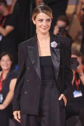Barbara Ronchi at the premiere of the documentary *Oasis: Don t Look Back in Anger* at the 2023 Venice Biennale—the 83rd Venice International Film Festival—at the Palazzo del Cinema in Venice, September 5, 2026 Foto:xD.xBedrosianx xFuturexImagex anger_6938