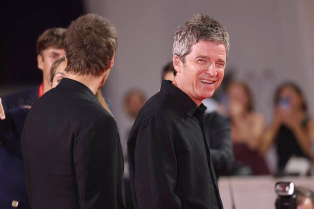 Noel Gallagher and Liam Gallagher at the premiere of the documentary *Oasis: Don t Look Back in Anger* at the 2023 Venice Biennale—the 83rd Venice International Film Festival—at the Palazzo del Cinema in Venice, September 5, 2026 Foto:xD.xBedrosianx xFuturexImagex anger_6964