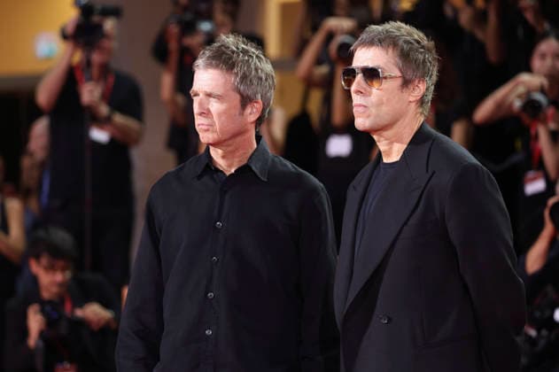 Noel Gallagher and Liam Gallagher at the premiere of the documentary *Oasis: Don t Look Back in Anger* at the 2023 Venice Biennale, the 83rd Venice International Film Festival, at the Palazzo del Cinema in Venice, September 5, 2026 Foto:xD.xBedrosianx xFuturexImagex anger_6973