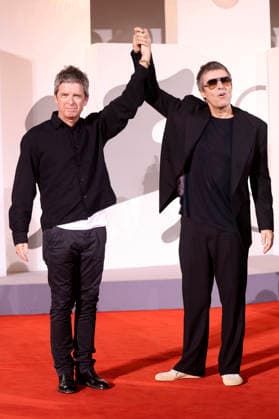 Noel Gallagher and Liam Gallagher at the premiere of the documentary *Oasis: Don t Look Back in Anger* at the 2023 Venice Biennale—the 83rd Venice International Film Festival—at the Palazzo del Cinema in Venice, September 5, 2026 Foto:xD.xBedrosianx xFuturexImagex anger_6999