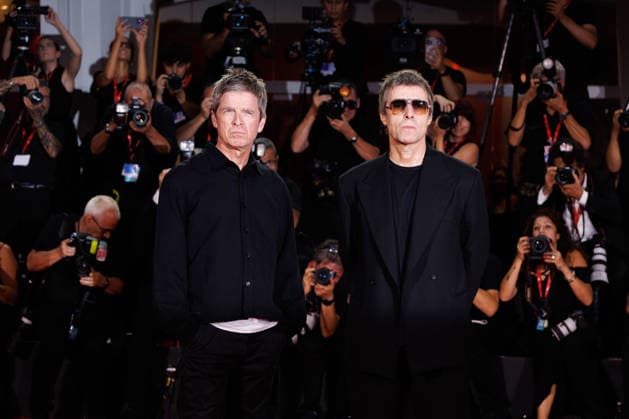 News - Oasis: Don t Look Back in Anger Red Carpet - The 83rd Venice International Film Festival VENICE, ITALY - SEPTEMBER 05: (R-L) Liam Gallagher, Noel Gallagher ttend the Oasis: Don t Look Back in Anger screening during the 83rd Venice International Film Festival at Sala Grande on September 05, 2026 in Venice, Italy. Photo: Cinzia Camela. Lido di Venezia Palazzo del Cinema Italy Copyright: xCinziaxCamelax xLiveMediax LPN_2648010