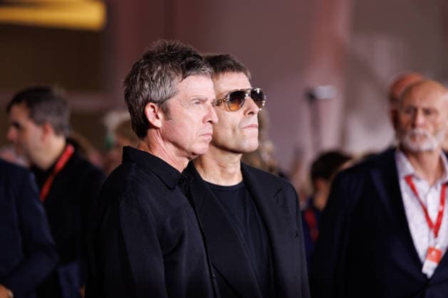 News - Oasis: Don t Look Back in Anger Red Carpet - The 83rd Venice International Film Festival VENICE, ITALY - SEPTEMBER 05: (R-L) Liam Gallagher and Noel Gallagher attend the Oasis: Don t Look Back in Anger screening during the 83rd Venice International Film Festival at Sala Grande on September 05, 2026 in Venice, Italy. Photo: Cinzia Camela. Lido di Venezia Palazzo del Cinema Italy Copyright: xCinziaxCamelax xLiveMediax LPN_2648035