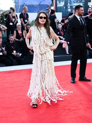 IPA88167950 - Venice, 83rd Venice International Film Festival 2026, Night 4 Red carpet for the film SuccederÃ Questa Notte. Pictured: Emilia Schüle  Copyright: xAlbertoxTerenghi PoolxPhotoxEvenx xPoolxPhotoxEventsx08x 88167950