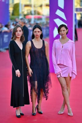 Deauville LInvitation Screening FC Marion Barbeau, Noée Abita and Manon Clavel attends the L Invitation premiere at the 52nd Deauville American Film Festival on September 05, 2026 in Deauville, France. Photo by Franck Castel ABACAPRESS.COM Deauville  Copyright: xCastelxFranck ABACAx