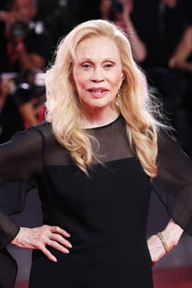 VENICE, ITALY - SEPTEMBER 05: Faye Dunaway attends the KinÃ o Award Red Carpet during the 83rd Venice International Film Festival at Sala Grande on September 05, 2026 in Venice, Italy. (Photo by Mark Cape Insidefoto) markxcape