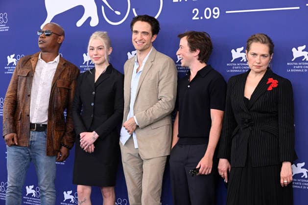 Bokeem Woodbine, Phoebe Bridgers, Robert Pattinson, Lance Oppenheim,Skyler Gisondo and Merritt Wever attend the Primetime Photocall during the 83rd Venice International Film Festival at Palazzo del Casino on Saturday, September 5, 2026 in Venice, Italy.  VEN20260905226 RoccoxSpaziani