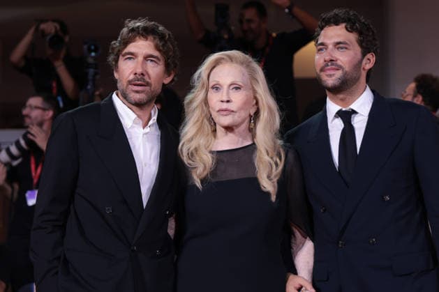 Faye Dunaway - The 83rd Venice International Film Festival Faye Dunaway receives the Italian KinÃ o Award for Lifetime Achievement during the 83rd Venice International Film Festival at Sala Grande on September 05, 2026 in Venice, Italy.  Copyright: xKazukoxWakayamax