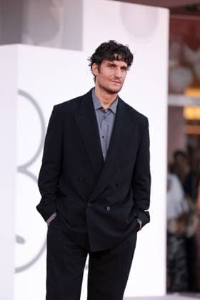 It Will Happen Tonight Screening - The 83rd Venice International Film Festival Louis Garrel attends theãÄÄ SuccederÃ Questa Notte (It Will Happen Tonight) ãÄÄScreening during the 83rd Venice International Film Festival at Sala Grande on September 05, 2026 in Venice, Italy.  Copyright: xKazukoxWakayamax