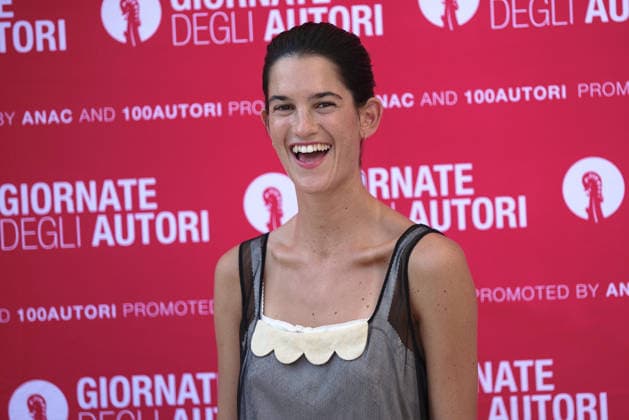 83rd Venice International Film Festival in Venice, Italy - 05 Sep 2026. French actress Suzanne Lindon attends the photocall of the Miu Miu Women s Tales short films Discipline and Avec Kim during the 83rd Venice International Film Festival. Venice Italy Copyright: xMarcoxBaradax xSOPAxImagesx 20260905_PHOTOCALL MIU MIU RED CARPET PRIMETIME-2044