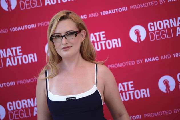 83rd Venice International Film Festival in Venice, Italy - 05 Sep 2026. American comedian Amelia Dimoldenberg attends the photocall of the Miu Miu Women s Tales short films Discipline and Avec Kim during the 83rd Venice International Film Festival. Venice Italy Copyright: xMarcoxBaradax xSOPAxImagesx 20260905_PHOTOCALL MIU MIU RED CARPET PRIMETIME-2934