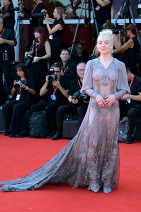 Phoebe Bridgers at the premiere of the film *Primetime* at the 2023 Venice Biennale—the 83rd Venice International Film Festival—at the Palazzo del Cinema in Venice, September 5, 2026 Foto:xA.xM.xTinghinox xFuturexImagex primetime_6721