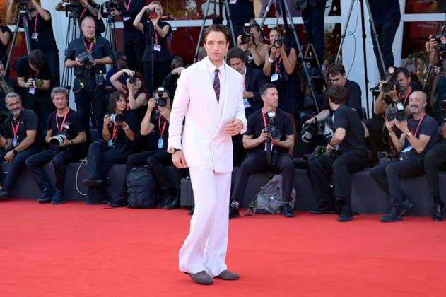 Robert Pattinson at the premiere of the film *Primetime* at the 2023 Venice Biennale—the 83rd Venice International Film Festival—at the Palazzo del Cinema in Venice, September 5, 2026 Foto:xA.xM.xTinghinox xFuturexImagex primetime_6751
