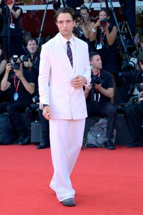 Robert Pattinson at the premiere of the film *Primetime* at the 2023 Venice Biennale—the 83rd Venice International Film Festival—at the Palazzo del Cinema in Venice, September 5, 2026 Foto:xA.xM.xTinghinox xFuturexImagex primetime_6757