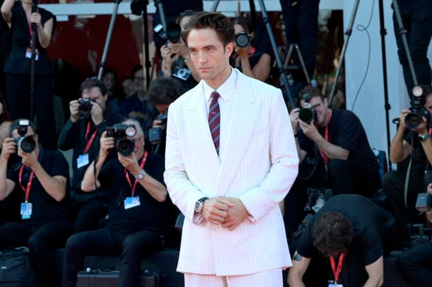 Robert Pattinson at the premiere of the film *Primetime* at the 2023 Venice Biennale—the 83rd Venice International Film Festival—at the Palazzo del Cinema in Venice, September 5, 2026 Foto:xA.xM.xTinghinox xFuturexImagex primetime_6759