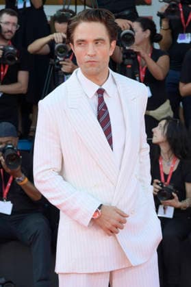 Robert Pattinson at the premiere of the film *Primetime* at the 2023 Venice Biennale—the 83rd Venice International Film Festival—at the Palazzo del Cinema in Venice, September 5, 2026 Foto:xA.xM.xTinghinox xFuturexImagex primetime_6760