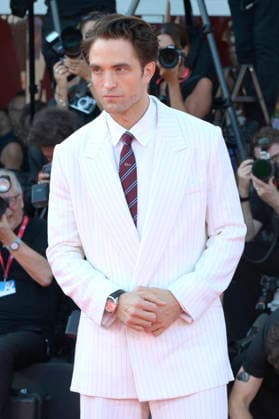 Robert Pattinson at the premiere of the film *Primetime* at the 2023 Venice Biennale—the 83rd Venice International Film Festival—at the Palazzo del Cinema in Venice, September 5, 2026 Foto:xA.xM.xTinghinox xFuturexImagex primetime_6762