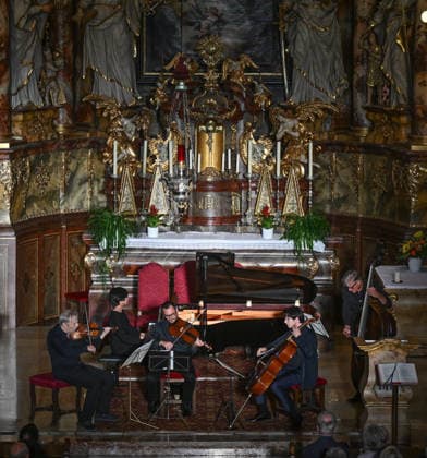 Sound of Sommerfrische concert featuring world-class musicians at the Traunkirchen parish church, as part of the Salzkammergut Festwochen Gmunden, photographed on September 5, 2026. The photo shows, from left to right, v