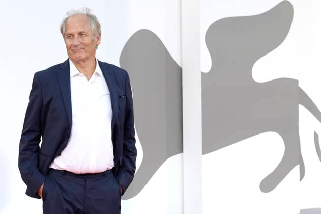 Hippolyte Girardot at the premiere of the film *Succedere questa notte* at the 2023 Venice Biennale—the 83rd Venice International Film Festival—at the Palazzo del Cinema in Venice, September 5, 2026 Foto:xA.xM.xTinghinox xFuturexImagex notte_6922