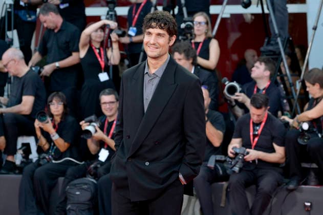 Louis Garrel at the premiere of the film *Succederà questa notte* at the 2023 Venice Biennale, the 83rd Venice International Film Festival, at the Palazzo del Cinema in Venice, September 5, 2026 Foto:xA.xM.xTinghinox xFuturexImagex notte_6951