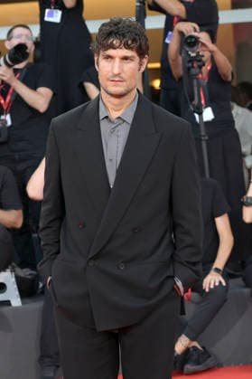 Louis Garrel at the premiere of the film *Succederà questa notte* at the 2023 Venice Biennale, the 83rd Venice International Film Festival, at the Palazzo del Cinema in Venice, September 5, 2026 Foto:xA.xM.xTinghinox xFuturexImagex notte_6953