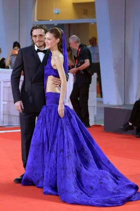 Brooklyn Beckham with his wife Nicola Peltz at the premiere of the film *Succederà questa notte* at the 2023 Venice Biennale—the 83rd Venice International Film Festival—at the Palazzo del Cinema in Venice, September 5, 2026 Foto:xA.xM.xTinghinox xFuturexImagex notte_6967