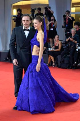 Brooklyn Beckham with his wife Nicola Peltz at the premiere of the film *Succederà questa notte* at the 2023 Venice Biennale—the 83rd Venice International Film Festival—at the Palazzo del Cinema in Venice, September 5, 2026 Foto:xA.xM.xTinghinox xFuturexImagex notte_6971
