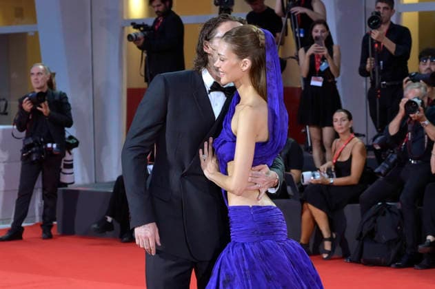 Brooklyn Beckham with his wife Nicola Peltz at the premiere of the film *Succederà questa notte* at the 2023 Venice Biennale—the 83rd Venice International Film Festival—at the Palazzo del Cinema in Venice, September 5, 2026 Foto:xA.xM.xTinghinox xFuturexImagex notte_6976