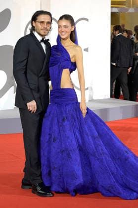Brooklyn Beckham with his wife Nicola Peltz at the premiere of the film *Succederà questa notte* at the 2023 Venice Biennale—the 83rd Venice International Film Festival—at the Palazzo del Cinema in Venice, September 5, 2026 Foto:xA.xM.xTinghinox xFuturexImagex notte_6981