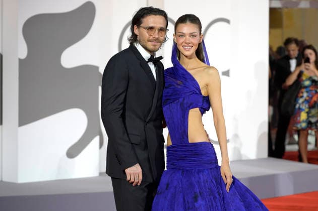Brooklyn Beckham with his wife Nicola Peltz at the premiere of the film *Succederà questa notte* at the 2023 Venice Biennale—the 83rd Venice International Film Festival—at the Palazzo del Cinema in Venice, September 5, 2026 Foto:xA.xM.xTinghinox xFuturexImagex notte_6985