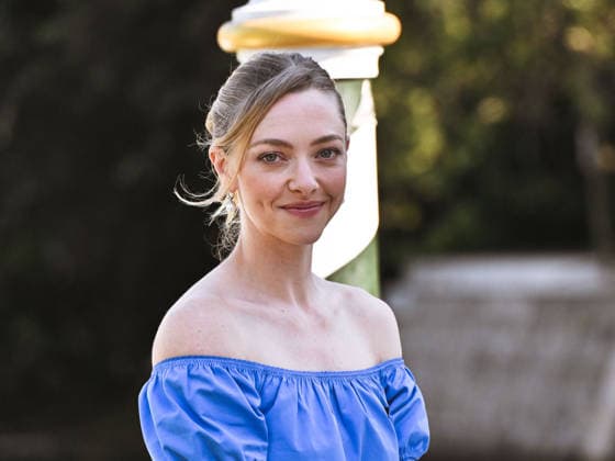 IPA88184381 - Venice, 83rd Venice International Film Festival 2026 - Day 5 - Arrivals at the Excelsior Hotel™s pier - Pictured: Amanda Seyfried  Copyright: xSimonexComix xPoolxPhotoxEventsx08x 88184381