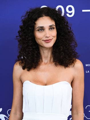 IPA88185818 - Venice, 83rd Venice International Film Festival 2026 - Day 5 - Photocall for *Hombre Al Agua* - Pictured: DÃ bora Nascimento  Copyright: xAlbertoxTerenghix xPoolxPhotoxEventsx08x 88185818