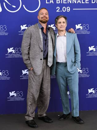 IPA88185751 - Venice, 83rd Venice International Film Festival 2026 - Day 5 - Hombre Al Agua photocall - Pictured: Ricky Martin, Gael Garcia Bernal  Copyright: xAlbertoxTerenghix xPoolxPhotoxEventsx08x 88185751