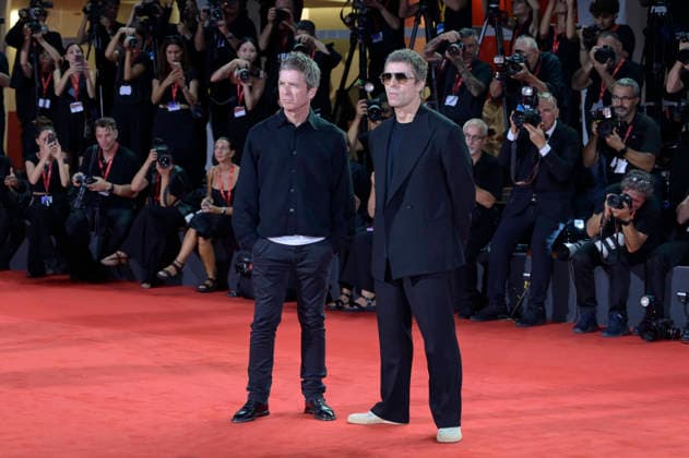 Noel Gallagher and Liam Gallagher at the premiere of the documentary *Oasis: Don t Look Back in Anger* at the 2023 Venice Biennale—the 83rd Venice International Film Festival—at the Palazzo del Cinema in Venice, September 5, 2026 Foto:xA.xM.xTinghinox xFuturexImagex oasis_6568