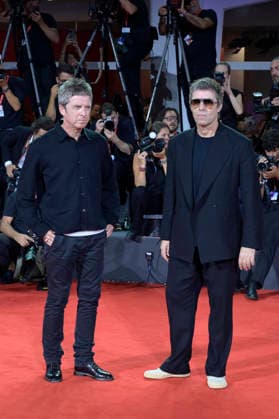 Noel Gallagher and Liam Gallagher at the premiere of the documentary *Oasis: Don t Look Back in Anger* at the 2023 Venice Biennale—the 83rd Venice International Film Festival—at the Palazzo del Cinema in Venice, September 5, 2026 Foto:xA.xM.xTinghinox xFuturexImagex oasis_6572