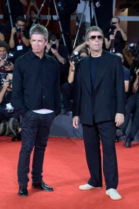 Noel Gallagher and Liam Gallagher at the premiere of the documentary *Oasis: Don t Look Back in Anger* at the 2023 Venice Biennale—the 83rd Venice International Film Festival—at the Palazzo del Cinema in Venice, September 5, 2026 Foto:xA.xM.xTinghinox xFuturexImagex oasis_6574