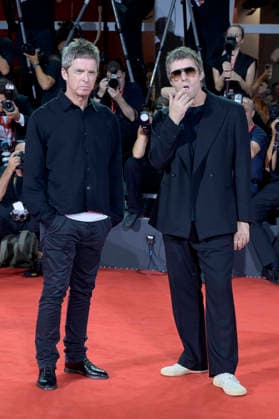 Noel Gallagher and Liam Gallagher at the premiere of the documentary *Oasis: Don t Look Back in Anger* at the 2023 Venice Biennale—the 83rd Venice International Film Festival—at the Palazzo del Cinema in Venice, September 5, 2026 Foto:xA.xM.xTinghinox xFuturexImagex oasis_6578
