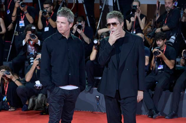 Noel Gallagher and Liam Gallagher at the premiere of the documentary *Oasis: Don t Look Back in Anger* at the 2023 Venice Biennale—the 83rd Venice International Film Festival—at the Palazzo del Cinema in Venice, September 5, 2026 Foto:xA.xM.xTinghinox xFuturexImagex oasis_6580