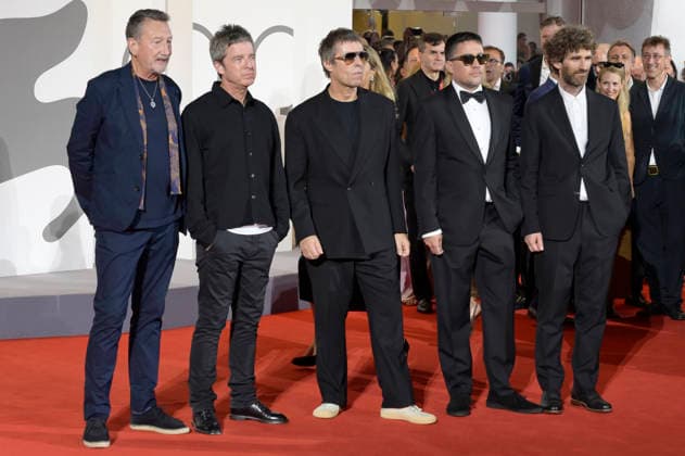 Steven Knight, Noel Gallagher, Liam Gallagher, Dylan Southern, and Will Lovelace at the premiere of the documentary *Oasis: Don’t Look Back in Anger* at the 2023 Venice Biennale—the 83rd Venice International Film Festival—at the Palazzo del Cinema in Venice, September 5, 2026 Foto:xA.xM.xTinghinox xFuturexImagex oasis_6589