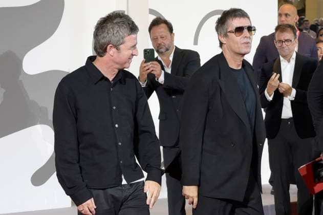 Noel Gallagher and Liam Gallagher at the premiere of the documentary *Oasis: Don t Look Back in Anger* at the 2023 Venice Biennale—the 83rd Venice International Film Festival—at the Palazzo del Cinema in Venice, September 5, 2026 Foto:xA.xM.xTinghinox xFuturexImagex oasis_6593