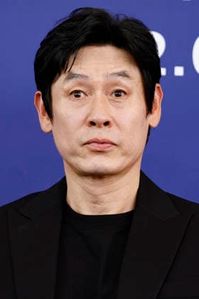 September 6, 2026, Venice, ITALY: South Korean actor Sul Kyung-gu poses for the photocall of ™Ga-neung-han sa-rang (Possible Love) at the 83rd annual Venice International Film Festival, in Venice, Italy, 06 September 2026. The movie is presented in official competition Venezia83 at the festival running from 02 to 12 September 2026. ANSA FABIO FRUSTACI. Venice ITALY  - ZUMAa110 20260906_zaf_a110_012 Copyright: xFabioxFrustacix