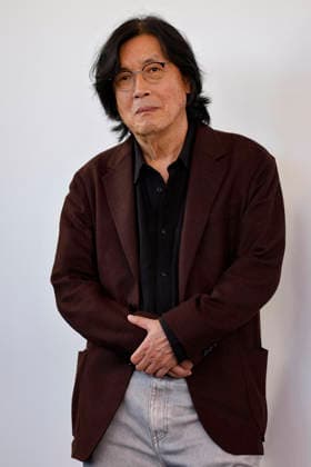 September 6, 2026, Venice, ITALY: South Korean director Lee Chang-dong poses for the photocall of ™Ga-neung-han sa-rang (Possible Love) at the 83rd annual Venice International Film Festival, in Venice, Italy, 06 September 2026. The movie is presented in official competition Venezia83 at the festival running from 02 to 12 September 2026. ANSA FABIO FRUSTACI. Venice ITALY  - ZUMAa110 20260906_zaf_a110_017 Copyright: xFabioxFrustacix
