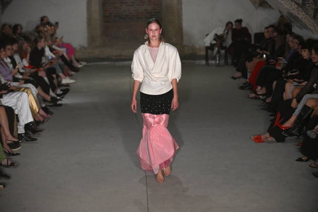 A model presents an outfit from the latest collection of the DARJA DONEZZ brand during Ukrainian Fashion Week SS27 at the Mystetskyi Arsenal National Cultural, Art and Museum Complex, Kyiv, Ukraine, September 5, 2026. The catwalk show was held in a shelter due to an air raid. (Photo by Yevhen Kotenko Ukrinform) DARJA DONEZZ catwalk show at UFW SS27  Copyright: xYevhenxKotenkox
